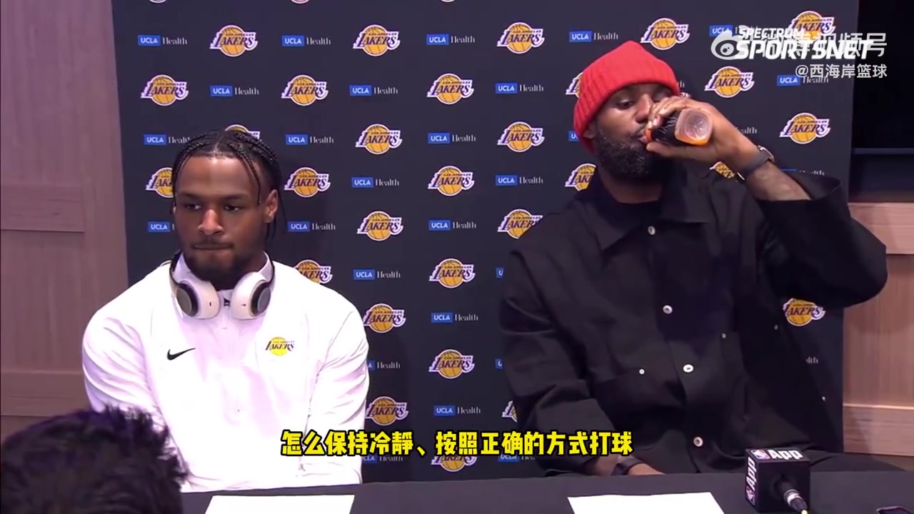 布朗尼：在家鄉(xiāng)上場 堅持自己比賽風(fēng)格！老父親狂飲一瓶飲料