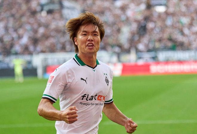 日本球星27歲閃耀歐洲，凌空斬世界波，驚艷全場(chǎng)！