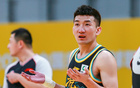 鐵匠孫銘徽，17中5得14分3板6助，三分4中4。