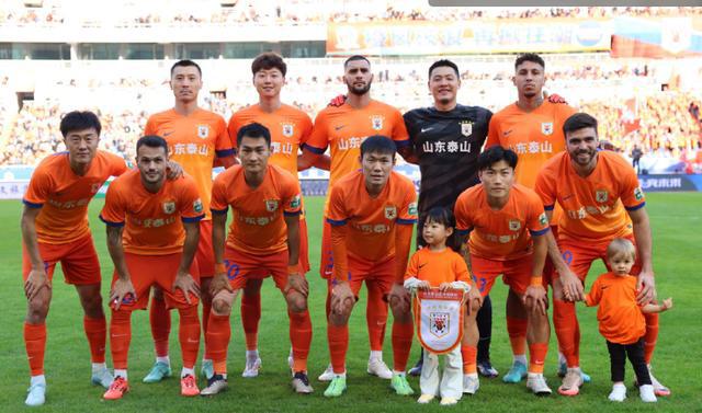 泰山隊(duì)勝梅州，2-1！崔康熙謝球迷，澤卡進(jìn)球后安排揭曉。