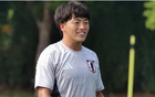 東亞杯日國足戰(zhàn)，19歲門將守，勇紀領(lǐng)銜前場，三叉戟攻。